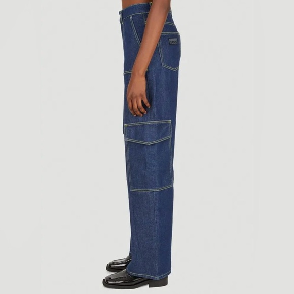 NWT. Ganni Angi Wide Leg Cargo Jeans, Rinse Denim, Size 24 - Picture 3 of 8